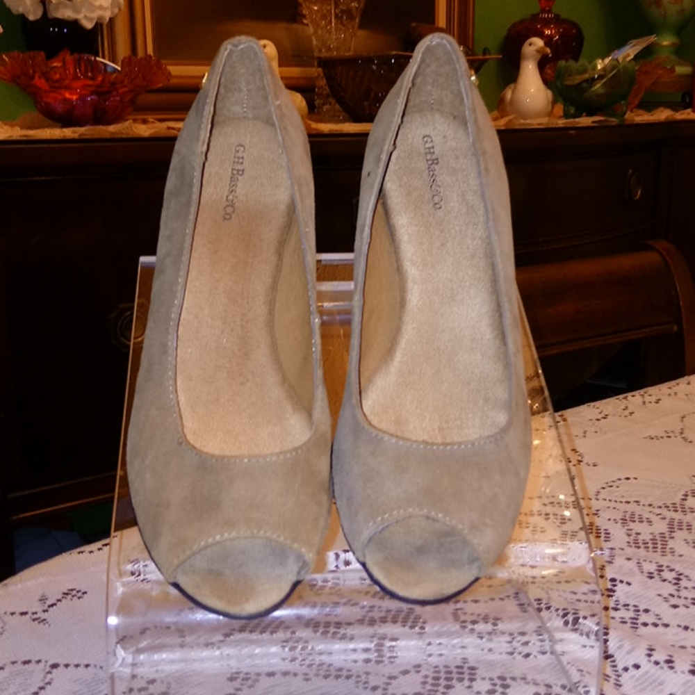 G.H.Bass&Co.leather heels